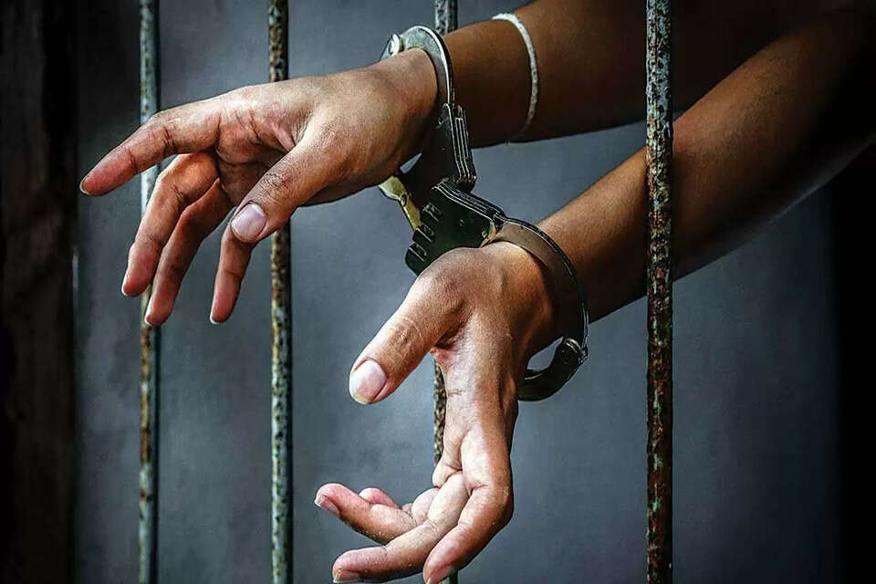 सिरमौर में ढाई किलो चरस के साथ युवक गिरफ्तार, मामला दर्ज