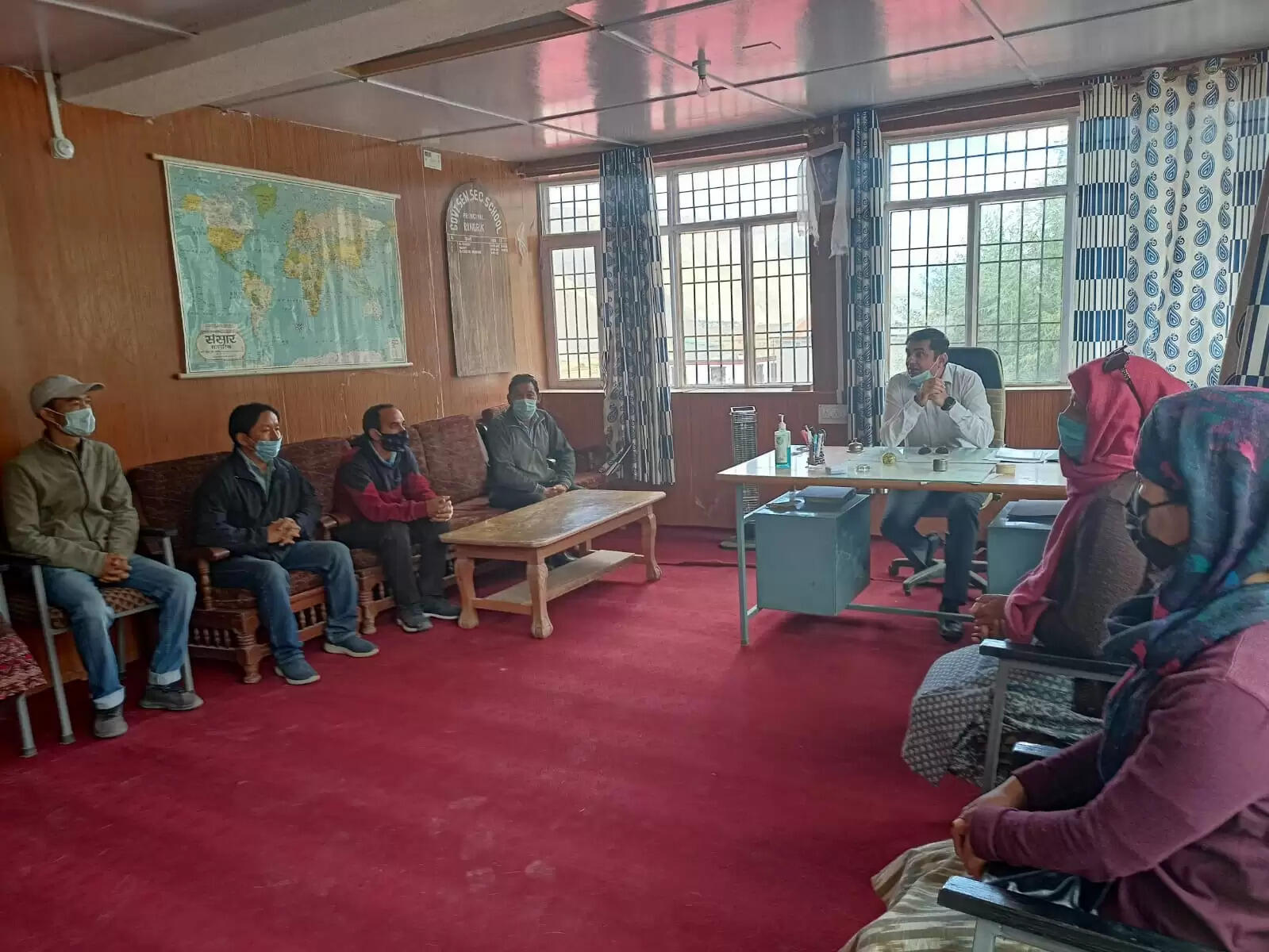 लाहौल-स्पीति के इस स्कूल के बच्चे रिपब्लिक और इंडिपेंडेस-डे में नहीं कर पाए अंतर