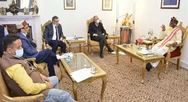 हिमाचल के राज्यपाल ने लिया कोरोना से निपटने की स्थिति का जायजा
