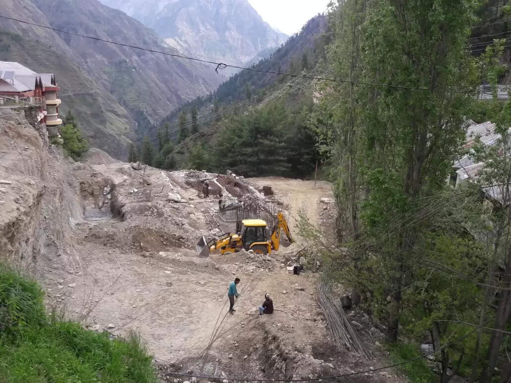 भरमौर में तैयार हो लैंड बैंक, सरकारी भवनों के निर्माण में नहीं अटेकेगा रोड़ा