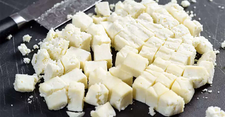 पनीर असली या मिलावटी? इन आसान घरेलू टिप्स से करें चेक