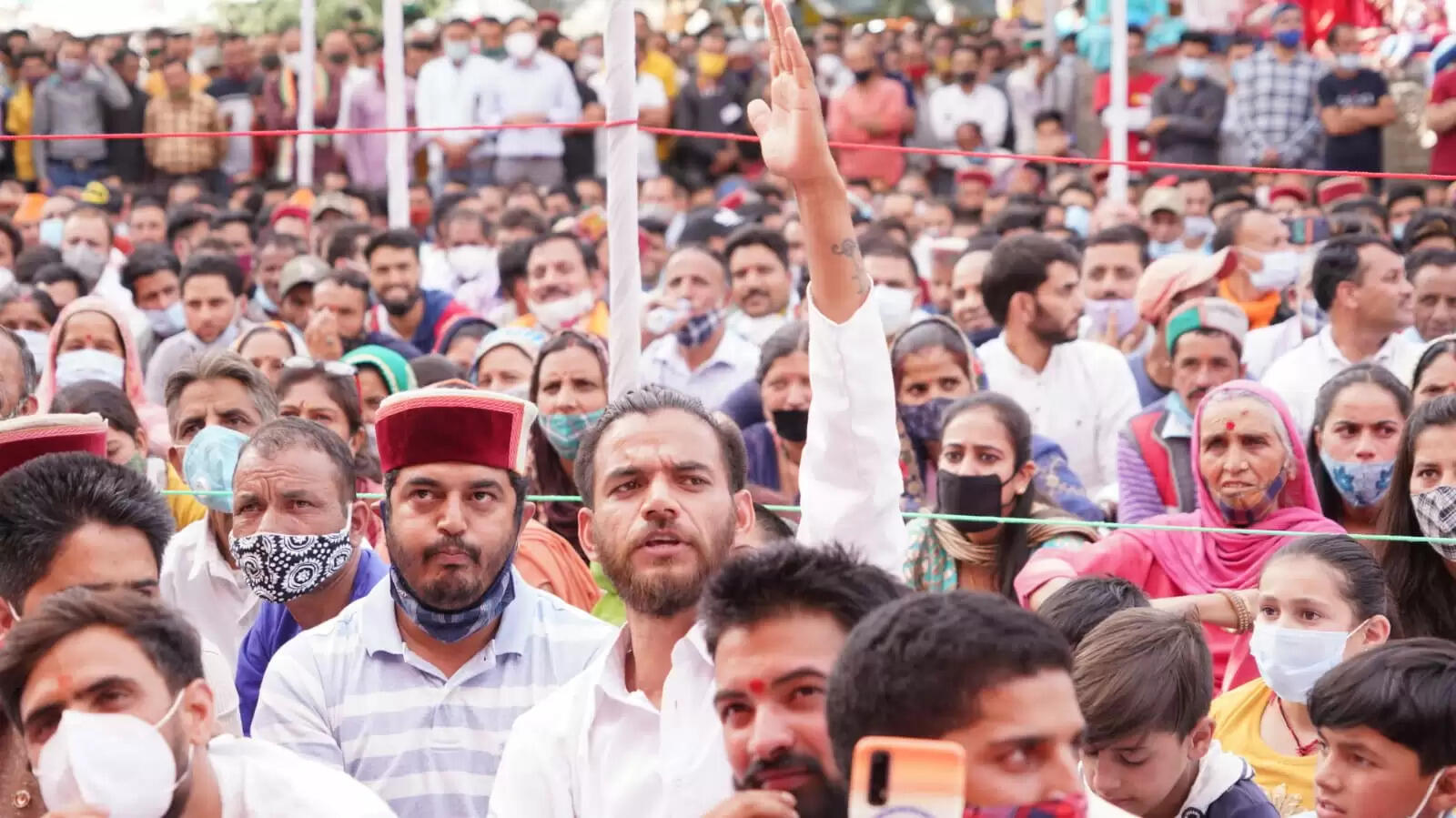 कोरोना और कार्यक्रमों के आयोजन पर दोहरा मापदंड क्यों ?