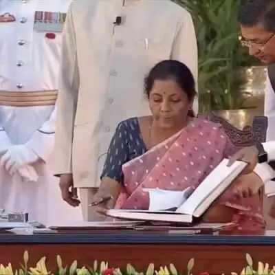 1.7 लाख करोड़ का कोरोना स्पेशल पैकेज, वित्त मंत्री की 12 प्रमुख घोषणाएं