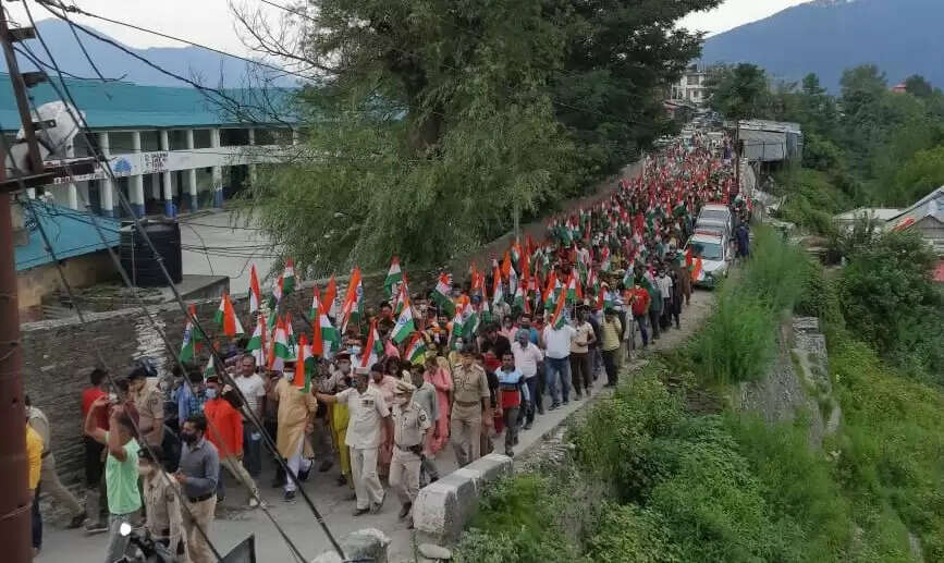 कोरोना और कार्यक्रमों के आयोजन पर दोहरा मापदंड क्यों ?