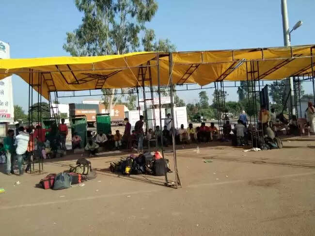 जम्मू-कश्मीरः लखनपुर में प्रवेश करने वाले यात्रियों की होगी जांच