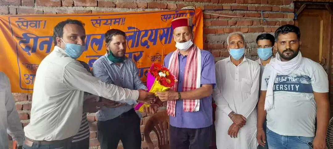 कामगार कल्याण बोर्ड का चेयरमैन बनाने पर राकेश शर्मा को दी बधाई