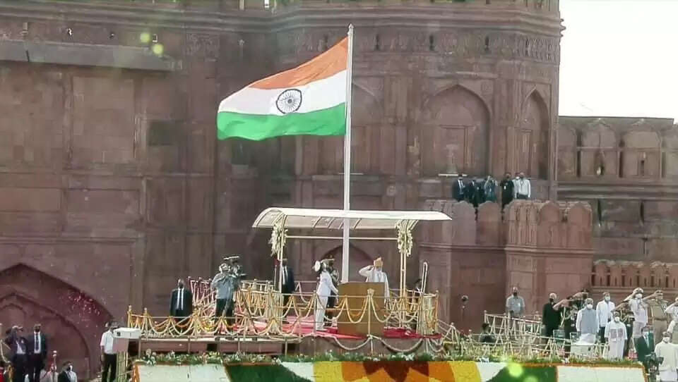 बंटवारे का दर्द आज भी सीने को छलनी करता है, जानिए पीएम मोदी के संबोधन बड़ी बातें