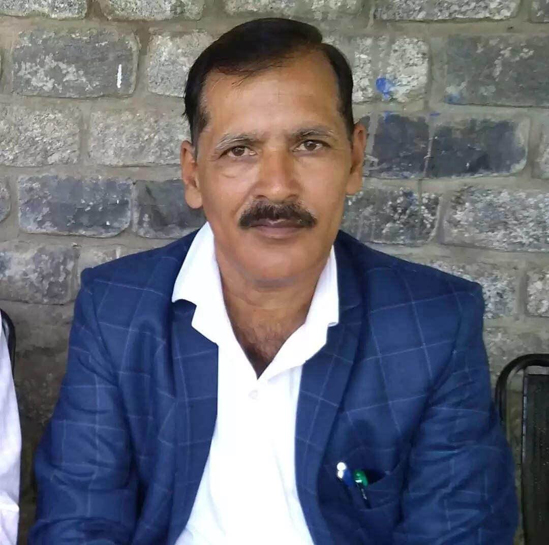 चंबा के स्कूल से नदारद पाया प्रभारी, कारण बताओ नोटिस जारी