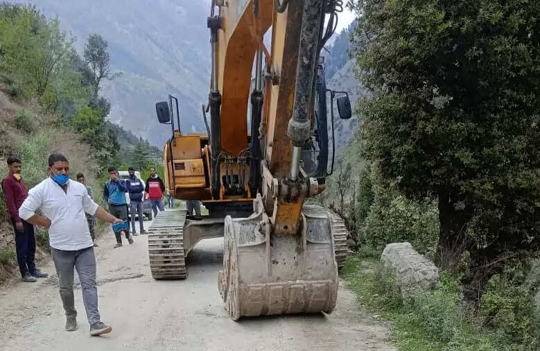होली में ग्रामीणों ने इस वजह से रुकवाया प्रोजेक्ट का काम