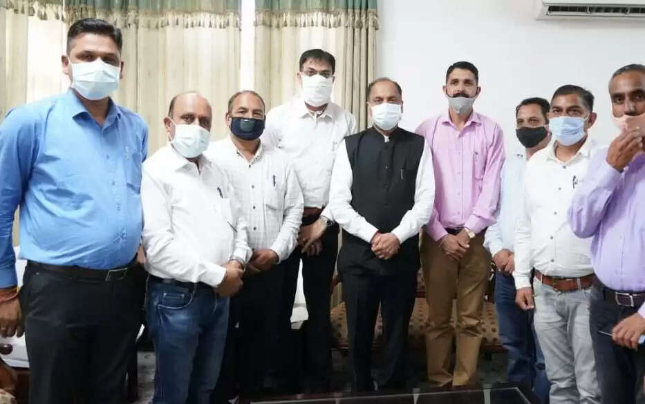 सीएम जयराम बोले-कोरोना काल में शिक्षकों की भूमिका अहम, सम्मान करते हैं