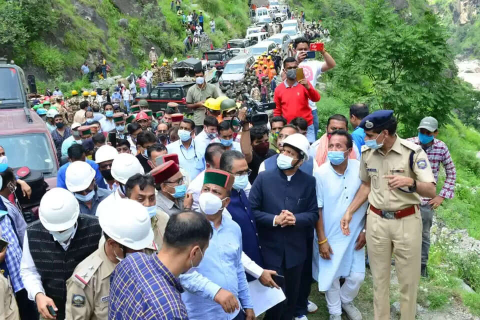 किन्नौर भूस्खलनः मृतकों के परिजनों को चार-चार लाख देगी सरकार