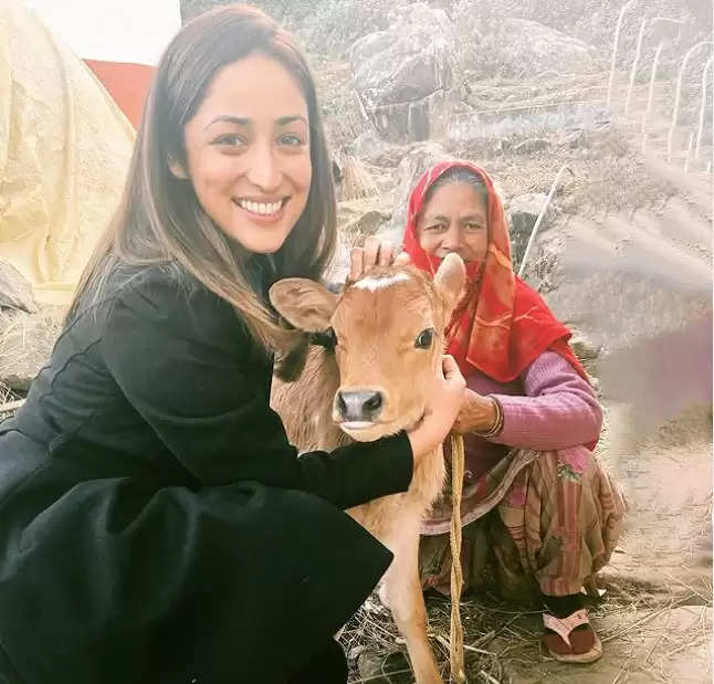 YAMI GAUTAM हिमाचल की वादियों का ले रहीं आनंद, देखें तस्वीरें