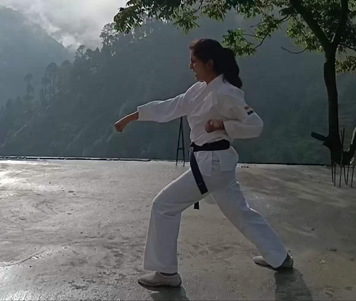 जिला परिषद चम्बा की अध्यक्ष नीलम कुमारी को गोल्ड मैडल, तीसरी बार बनी स्टेट चैम्पियन