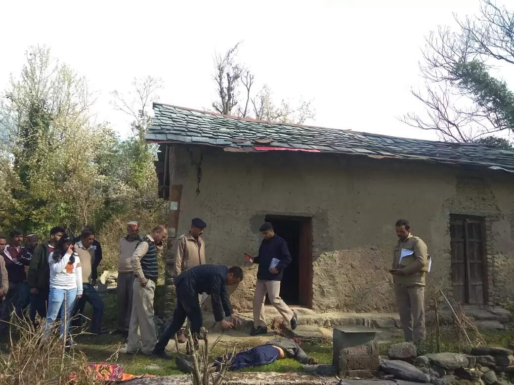 पालमपुर की नगरी में दराट से काट कर व्यक्ति की हत्या