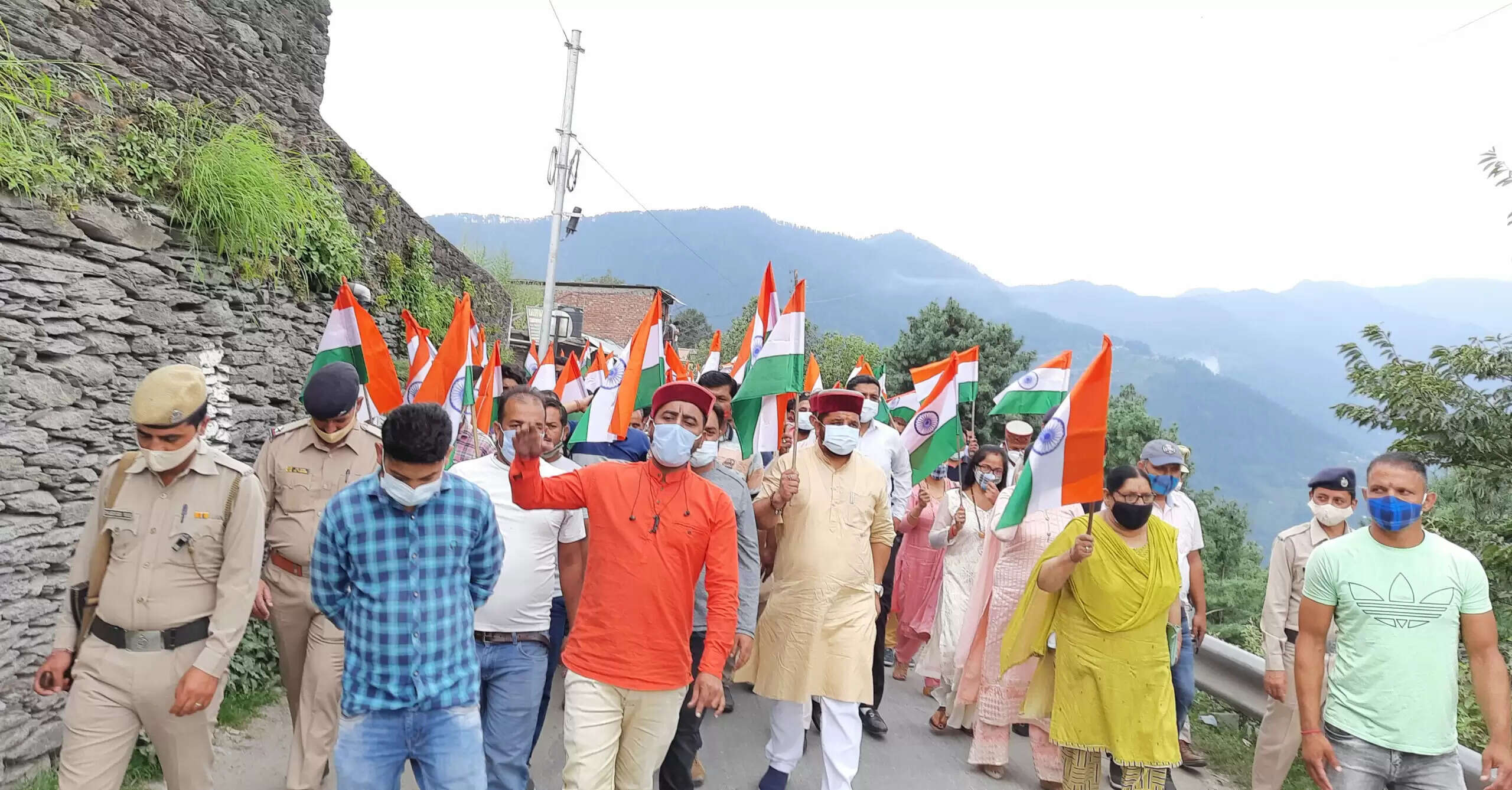 उपमंडल स्तरीय स्वतंत्रता दिवस समारोह में विधानसभा उपाध्यक्ष ने फहराया तिरंगा
