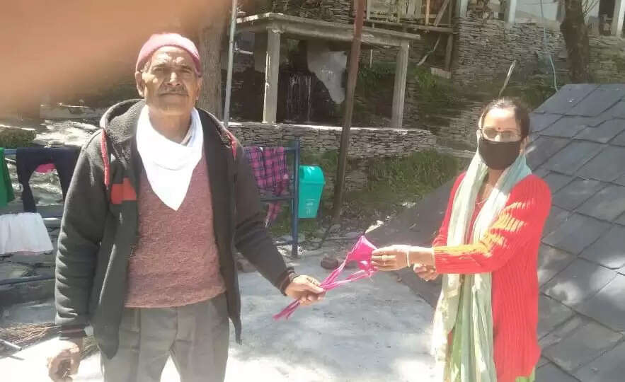 एकल अभियान : गांवों में कोरोना से बचाव के संदेश दे रहीं आचार्य