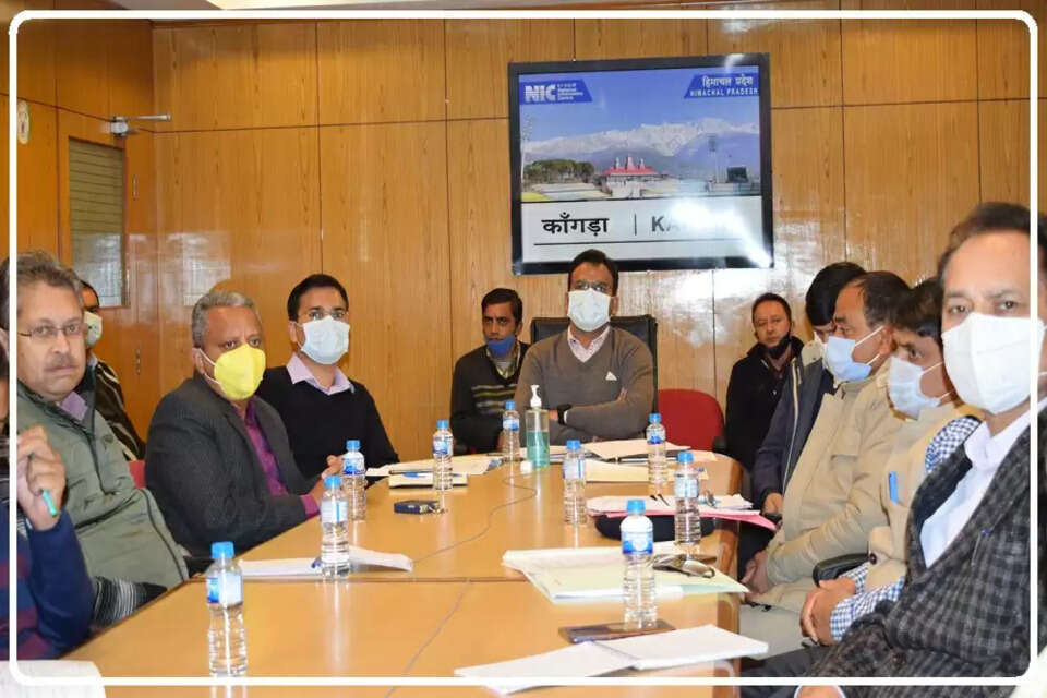 सर्दियों के सीजन में हिमपात (Snowfall) तथा बारिश (Rain) आरंभ होने से पहले आपदा से बचाव के लिए जिला प्रशासन ने तैयारियां आरंभ कर दी हैं।
