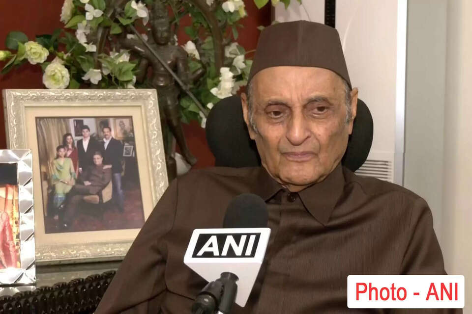 गुलाम के बाद अब कर्ण सिंह भी होंगे कांग्रेस से 'आजाद', बोले- मेरा अब कोई नाता नहीं after-ghulam-nabi-azad-congress-leader-karan-singh-rebellion