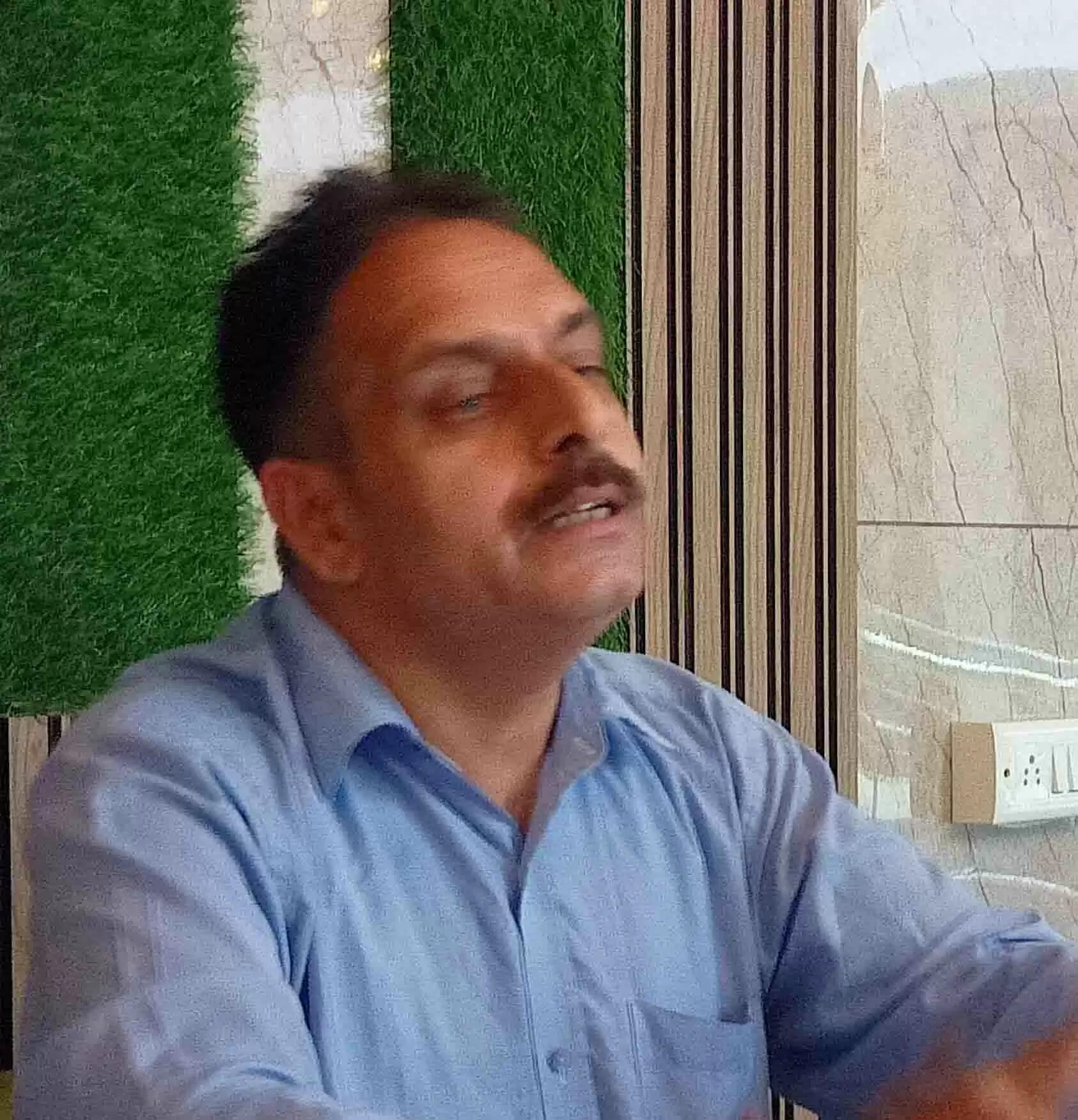 सुजानपुर विधानसभा क्षेत्र की करोट पंचायत के पूर्व प्रधान पी सी आजाद