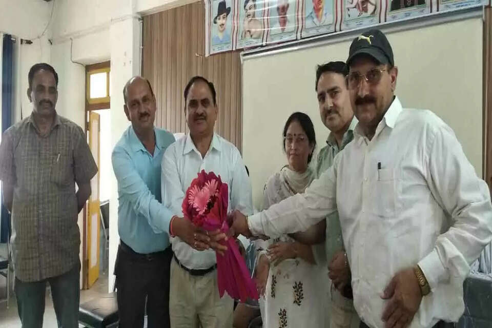 उच्चतर शिक्षा उपनिदेशक बीडी शर्मा की अध्यक्षता में आयोजित  बैठक 