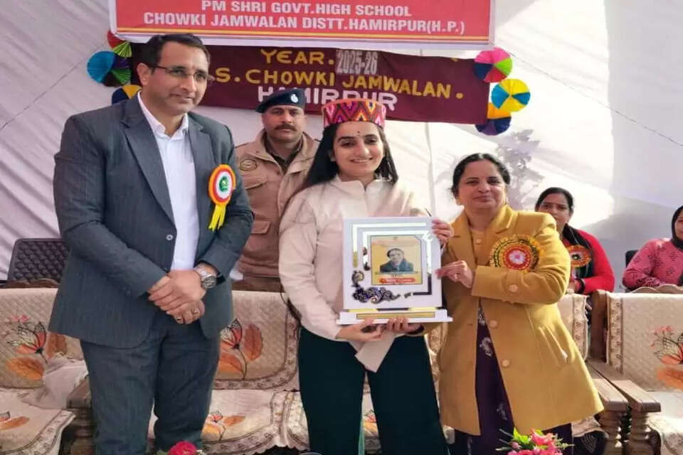 photo : DC Hamirpur गंधर्वा राठौड़ 