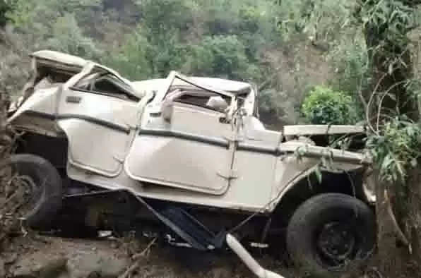 हिमाचल प्रदेश के जिला चम्बा में वीरवार स्कूली बच्चों को लेकर जा रही बोलेरो कार हादसे का शिकार हो गई थी। इस हादसे में गंभीर रूप से घायल हुई एक और बच्ची ने दम तोड़ दिया है। Chamba Bolero Car Accident 