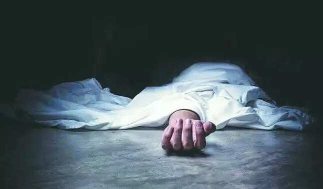 लापता महिला का शव