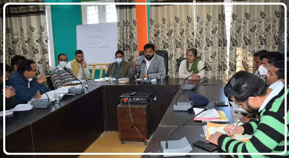 विधानसभा उपाध्यक्ष डॉ. हंसराज ने बताया कि मुख्यमंत्री जयराम ठाकुर जल्द विधानसभा क्षेत्र का दौरा करेंगे। मुख्यमंत्री इस दौरान करोड़ों रुपयों के विभिन्न विकासात्मक योजनाओं का शिलान्यास व उद्घाटन करेंगे।