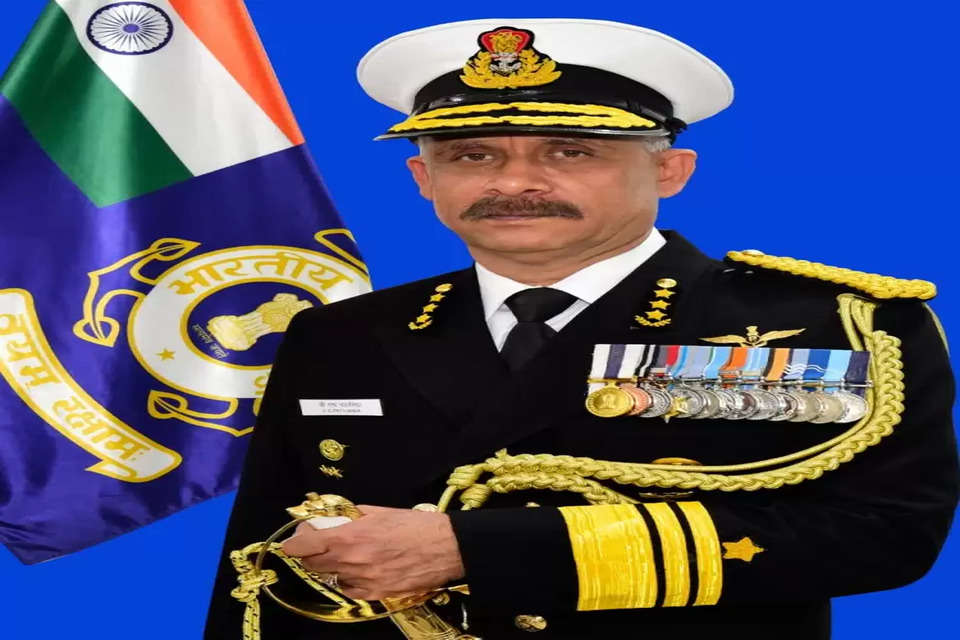हिमाचल प्रदेश के जिला कांगड़ा से संबंध रखने वाले वीरेंद्र सिंह पठानिया (VS Pathania) को भारतीय तटरक्षक बल (Indian Coast Guard) का महानिदेशक (Director General) नियुक्त किया गया है। उन्होंने ने 31 दिसंबर 2021 को भारतीय तटरक्षक बल के 24वें प्रमुख के रूप में पदभार ग्रहण किया।